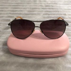 Cole-Hann Aviator Sunglasses with pink case